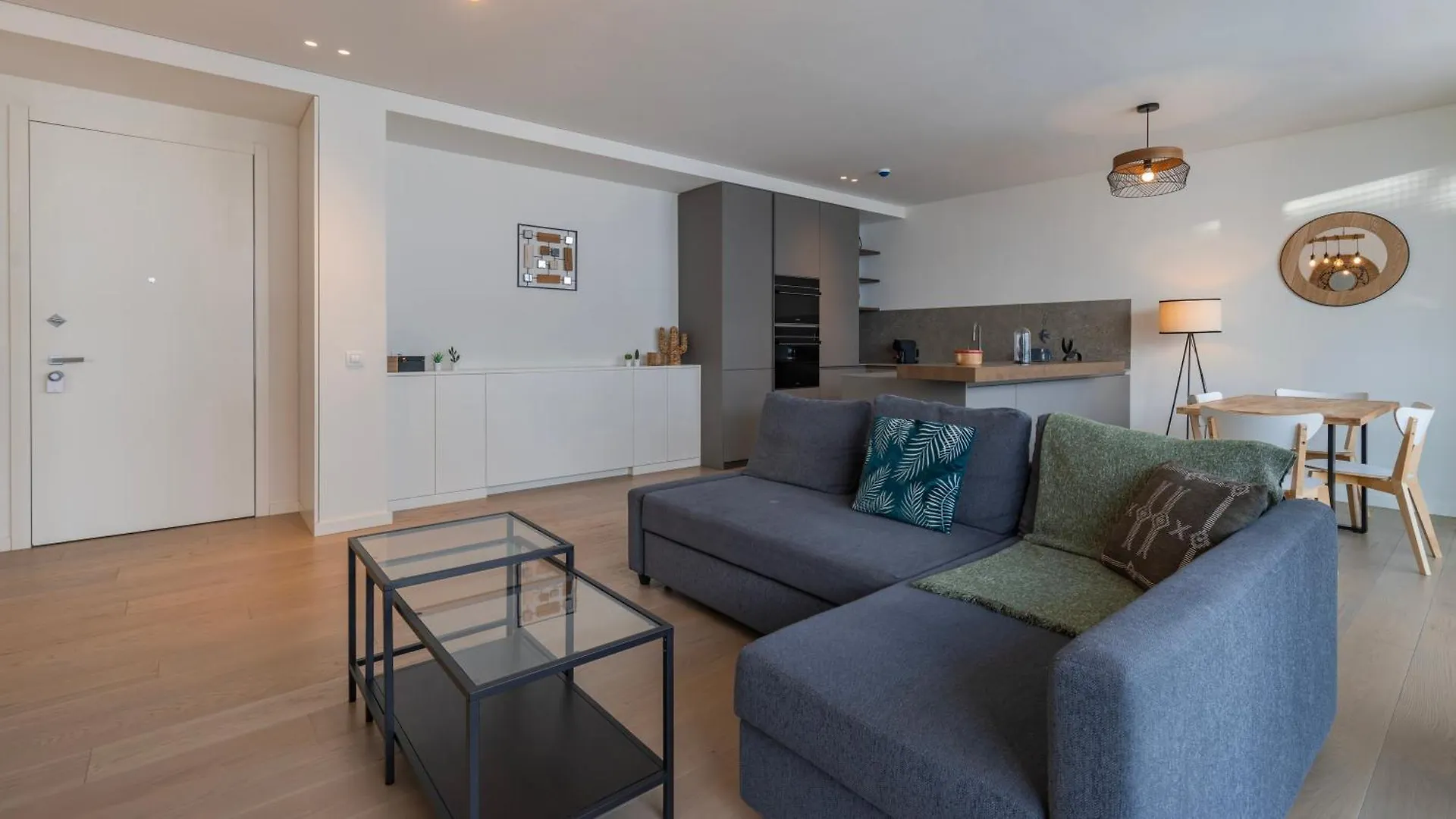 Prime Riverside 1Bdr Apartment By Lovelystay Lisboa 0*,  Portekiz